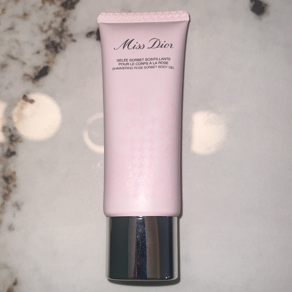 Dior Embroidered Pouch and Miss Dior Shower Milk/Rose Sorbet Body Gel set - Picture 5 of 8